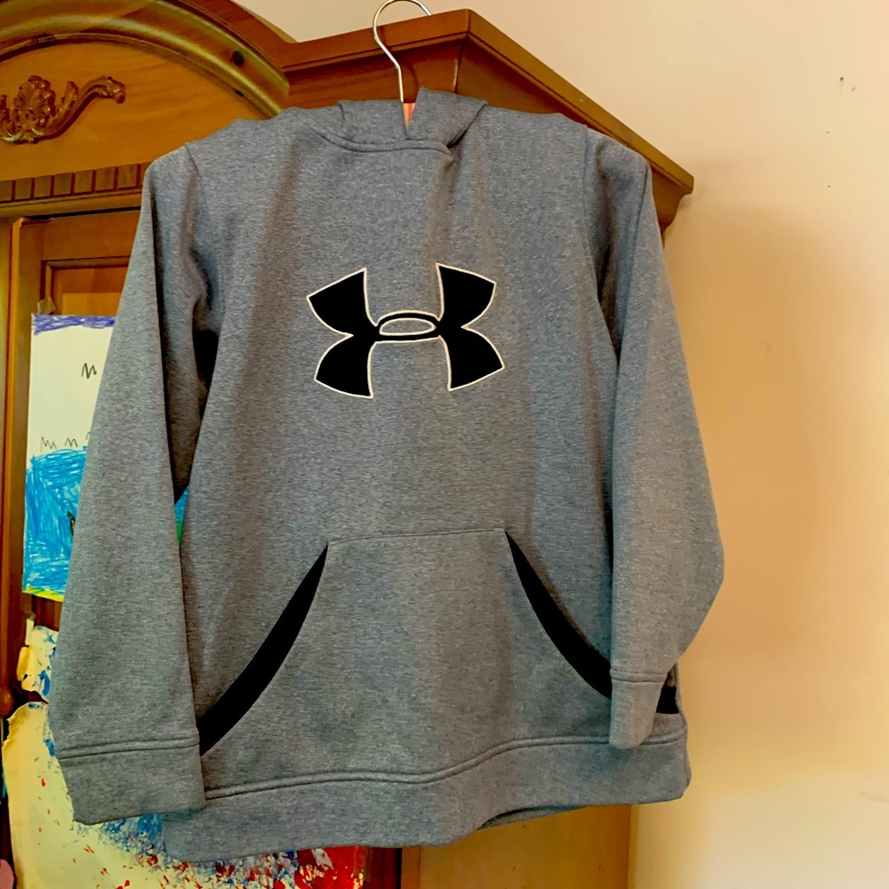 Youth medium under armour hoodie sweat shirt